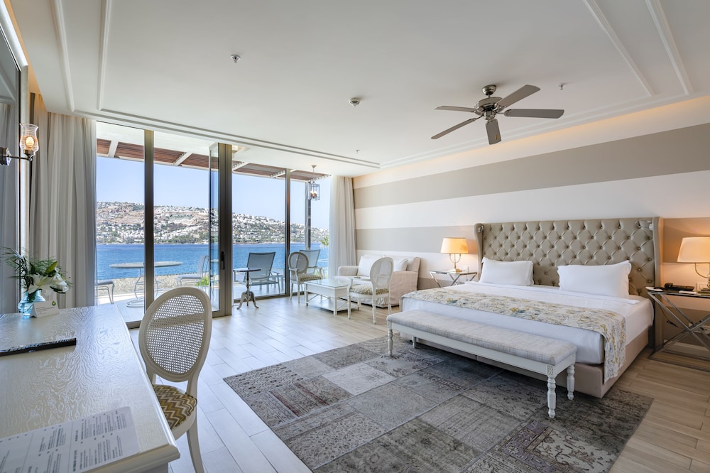 Suite Exclusive, vue mer (with Living Room)