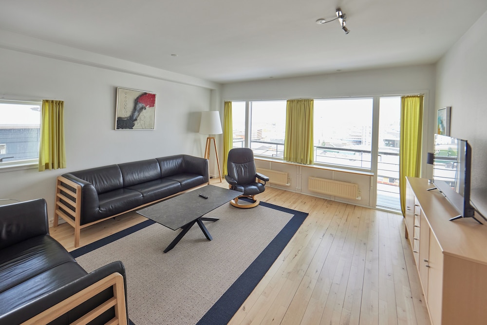 Apartment, 2 Bedrooms, Balcony, Ocean View