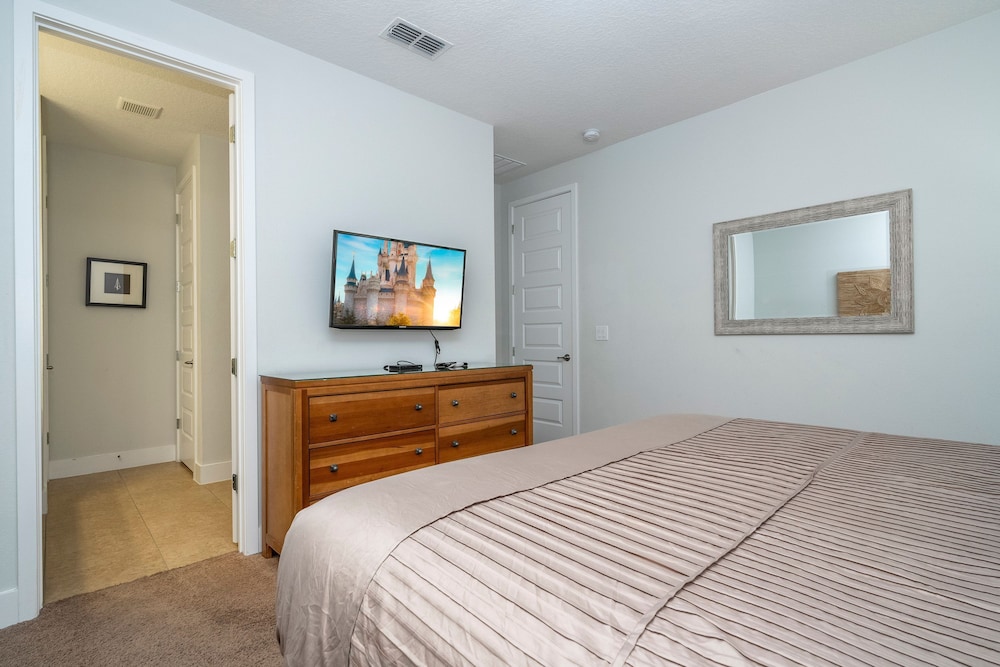 Enchanting Encore Escape 8BR Oase Nær Disney Magi, Billede 27
