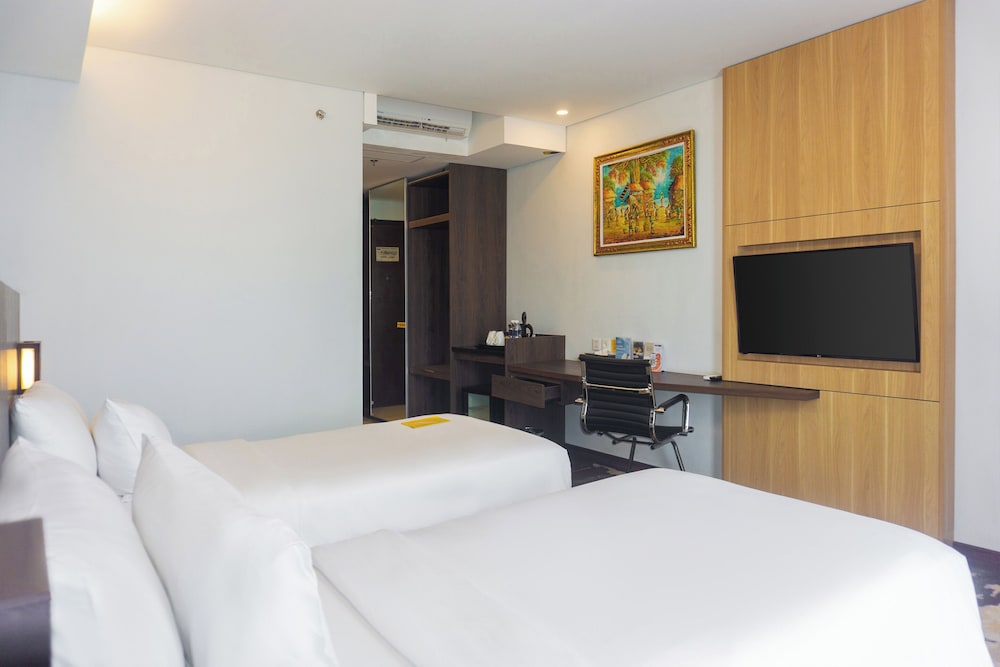Superior Room, 2 Twin Beds, City View - Photo 2