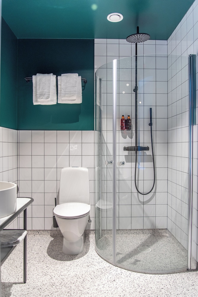 Double Room - Photo 6