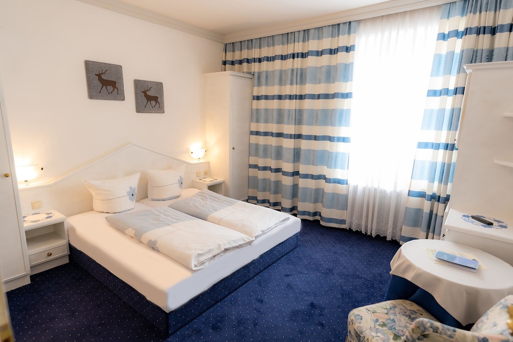 Standard Double Room photo 3