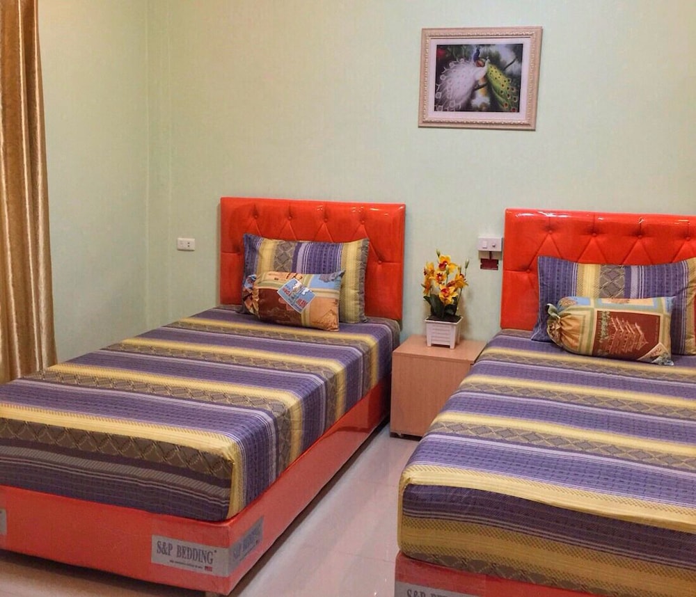 Twin Bungalow photo 1