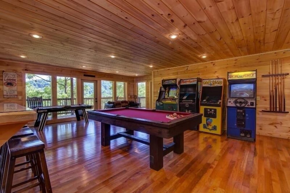 House, Multiple Bedrooms