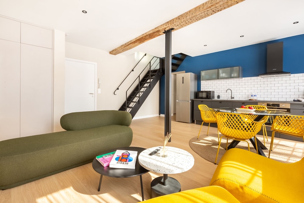 Apartment, Ensuite, City View - Photo 41