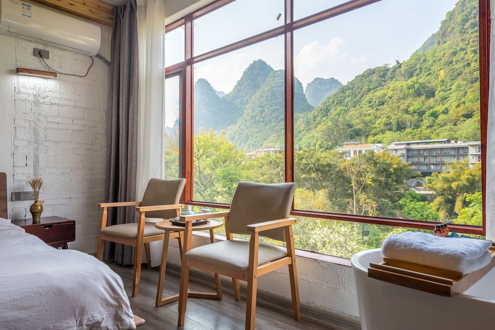 Luxury Double Room, Bathtub, Mountain View photo 1