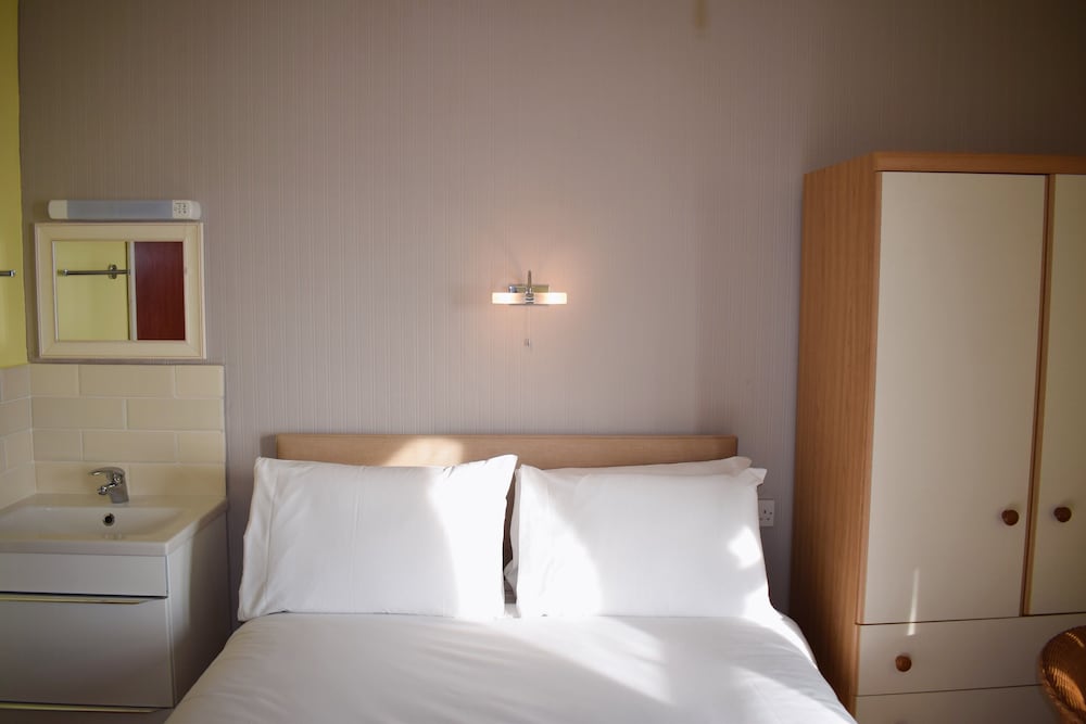 Superior Double Room, Ensuite, Sea View