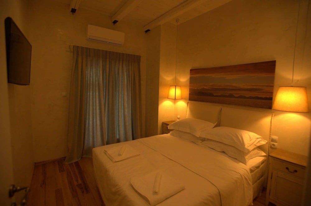 Villa (Pink) photo 2