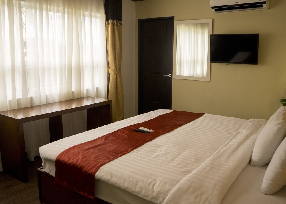 VIP Family Suite, Non Smoking photo 3
