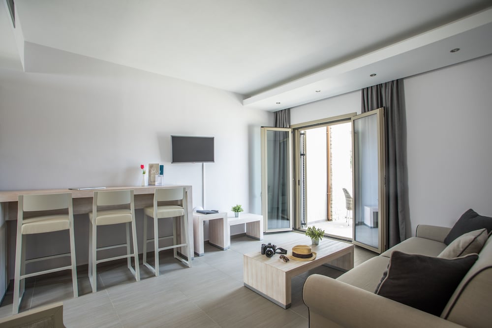 Panoramic Suite, Sea View