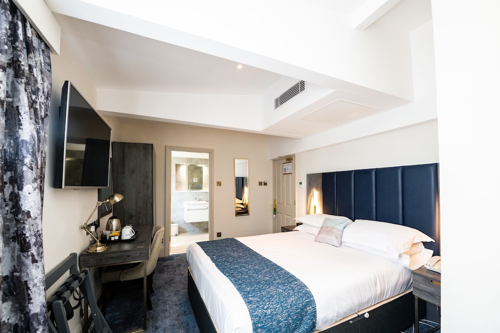 Standard Room, 1 Double Bed, Non Smoking - Photo 4