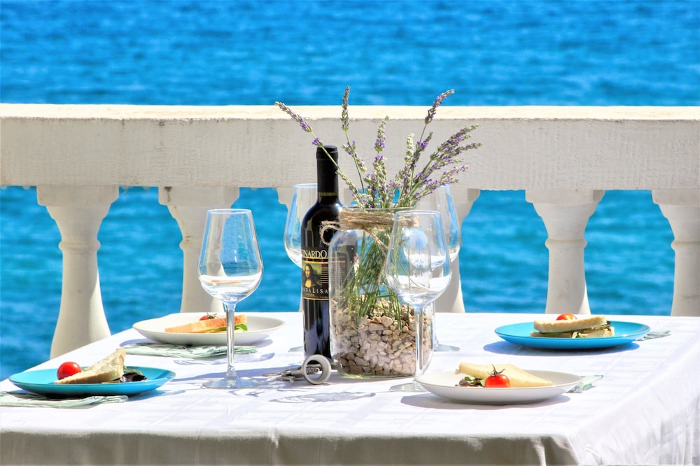 Apartment, 2 Bedrooms, Beach View (Royal) photo 1