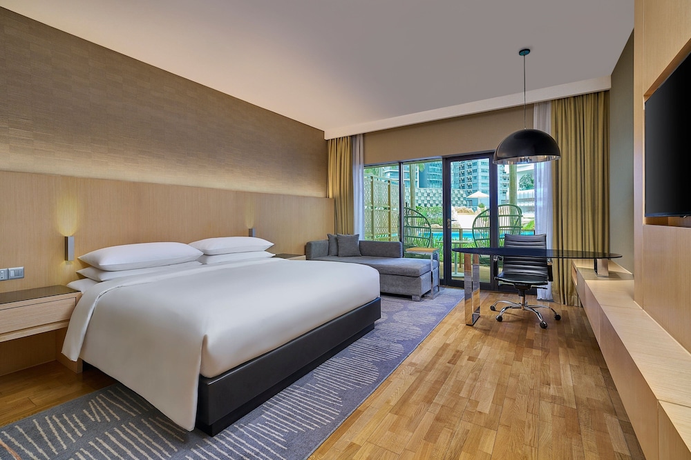 Room, 1 King Bed with Sofa bed, Pool View