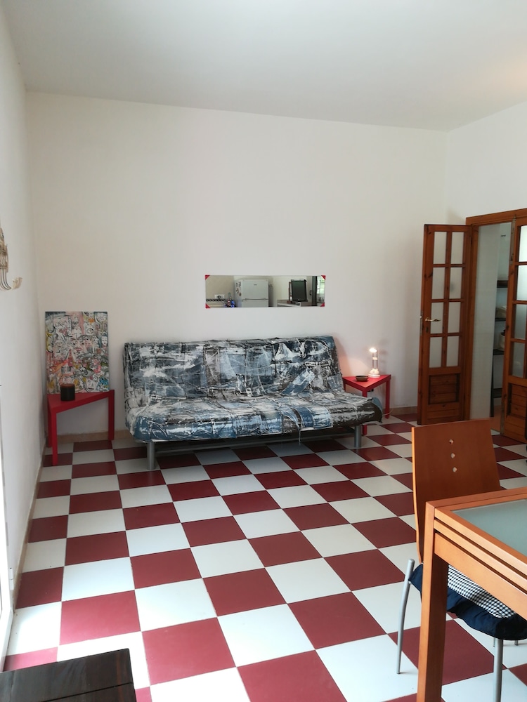 Villa, Annex Building