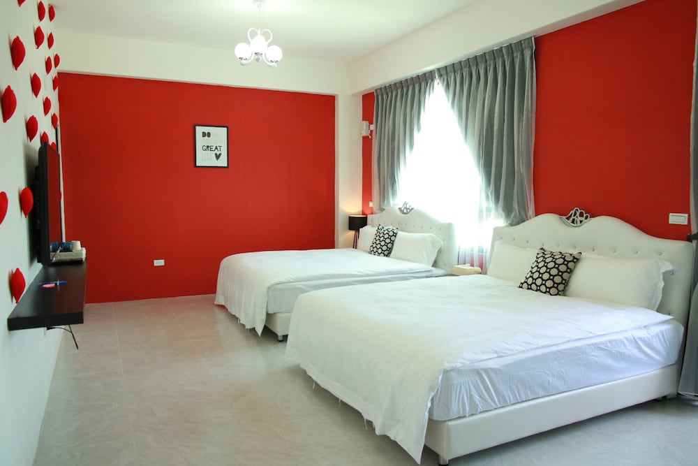 Family Quadruple Room photo 3