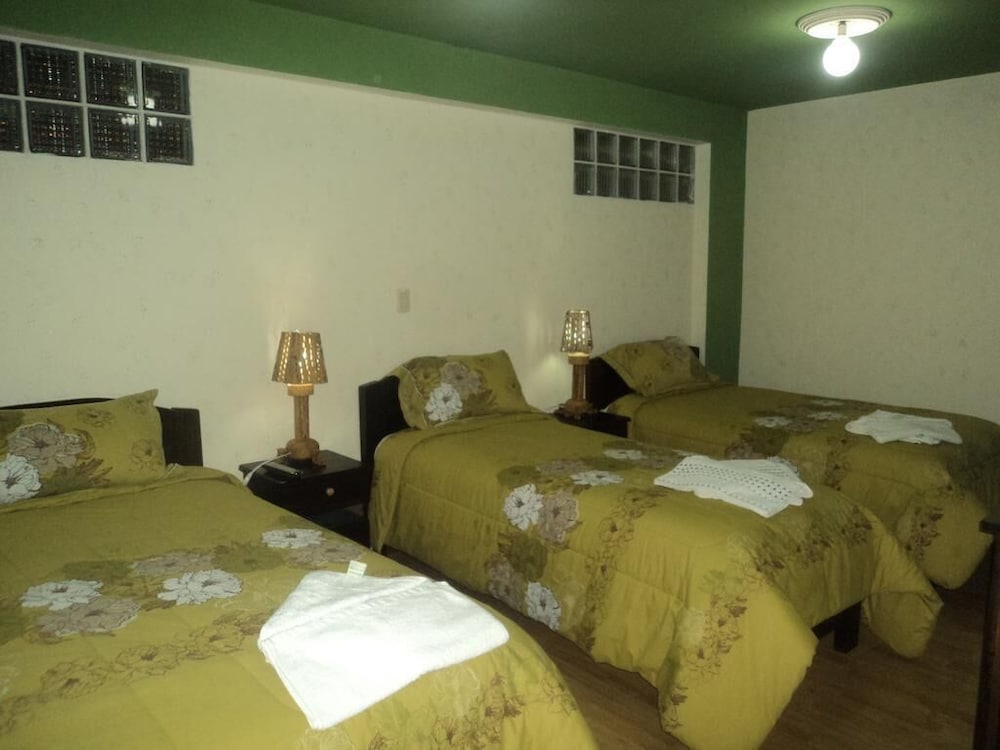 Basic Triple Room photo 3