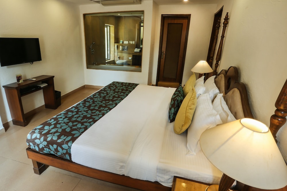Regency Room - Photo 3
