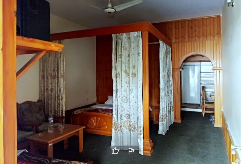 Standard Double Room photo 2