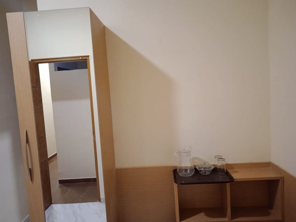 Standard Single Room - Photo 5