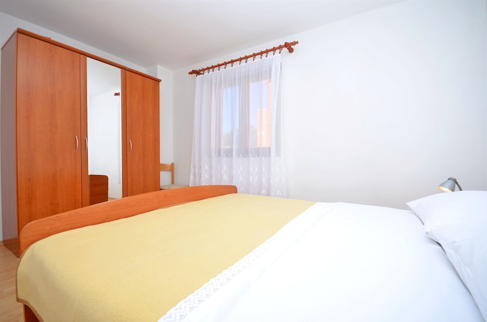Apartment (A2) photo 2