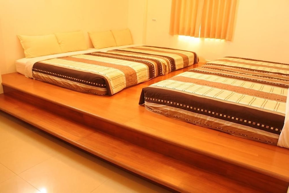 Family Room - Photo 1