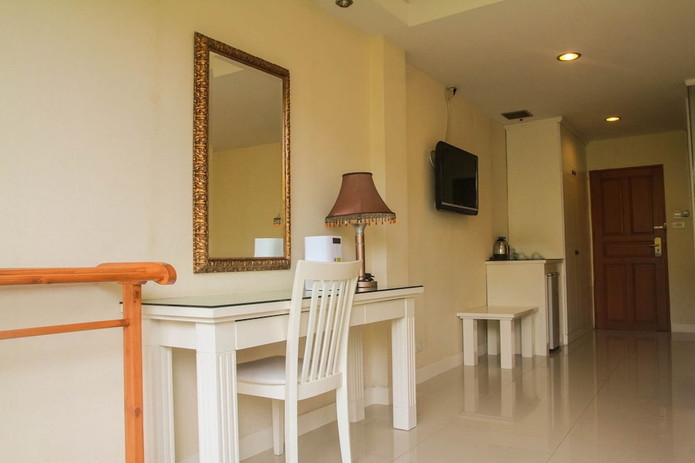 Superior Triple Room - Photo 9