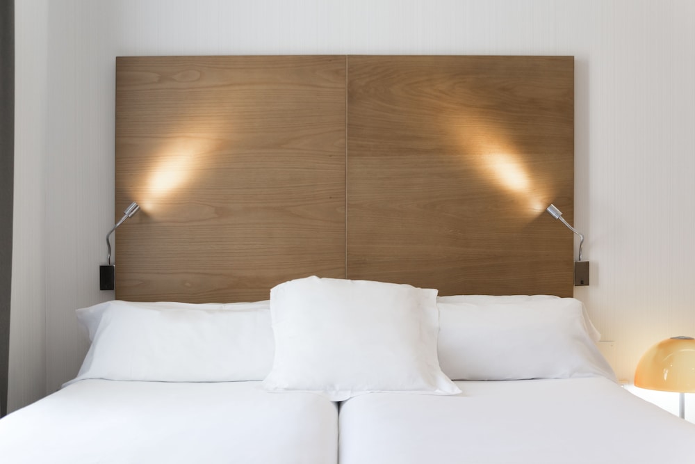 Superior Double Room (Cathedral view) - Photo 3