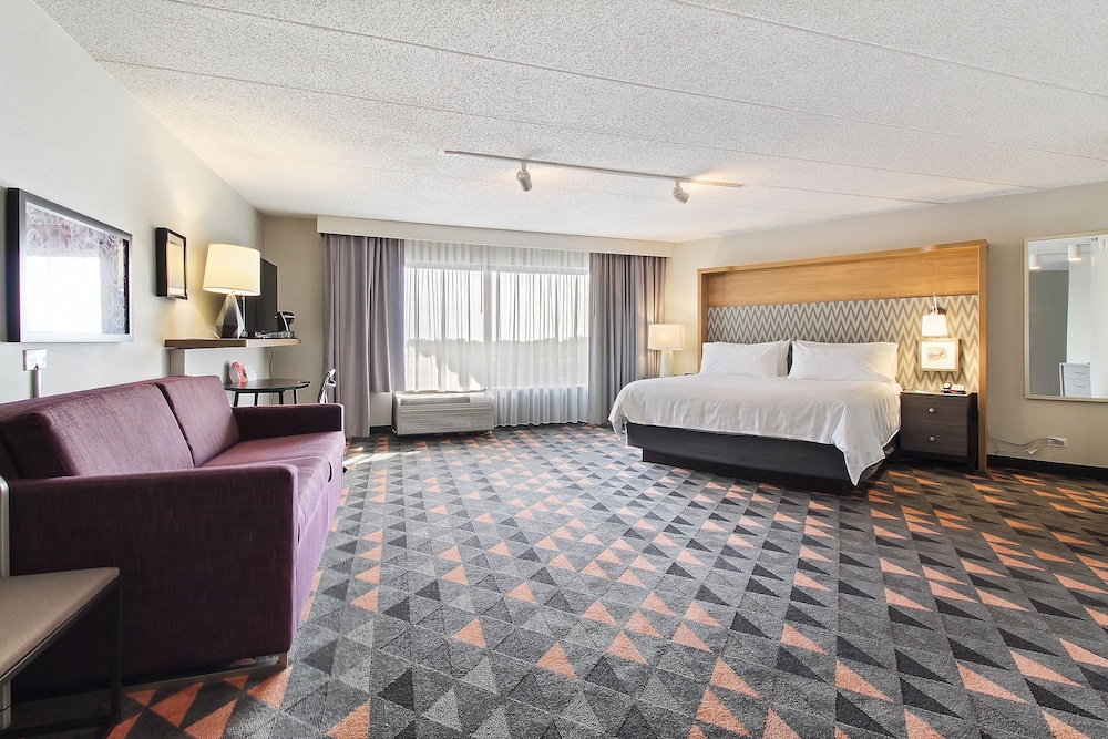 Suite, 1 Bedroom - Photo 3