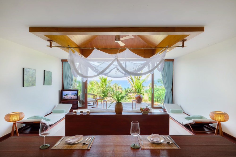 Two Bedroom Ocean View Suite - All Spa Inclusive with Fusion Lounge Access photo 2