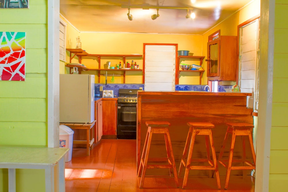 Business Apartment, 2 Bedrooms, Kitchen, Partial Sea View