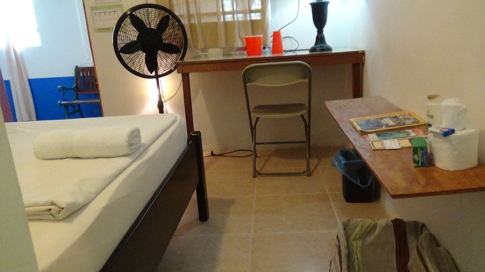 Classic Double Room, 1 Bedroom, Ensuite, Ground Floor photo 3