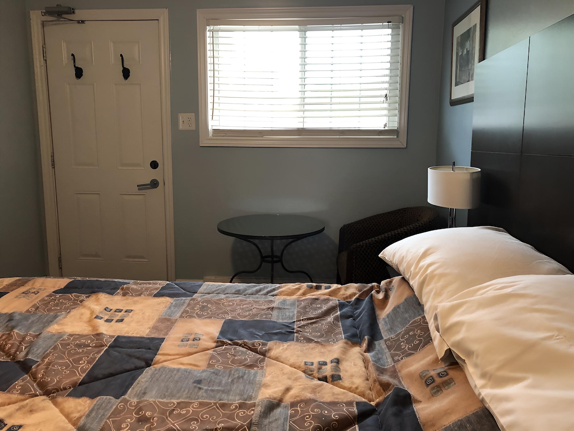 Room, 1 Queen Bed photo 3