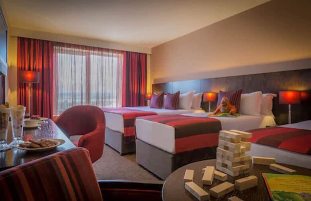 Standard Twin Room, 2 Twin Beds - Photo 2