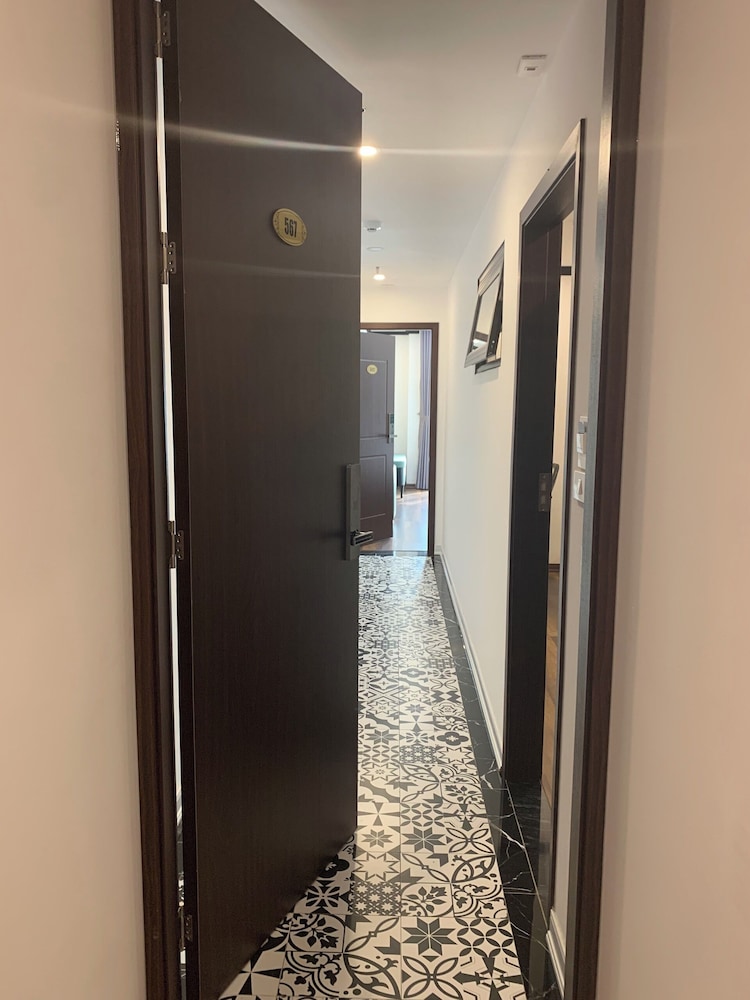 Signature Room, 2 Bedrooms, City View