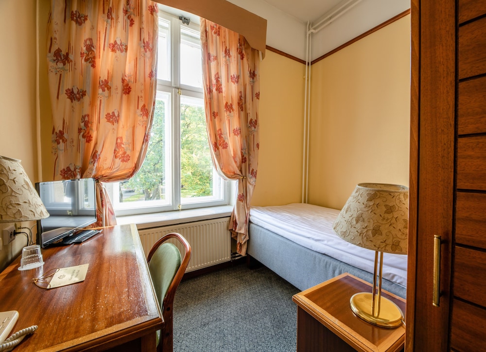 Standard Single Room, City View photo 1
