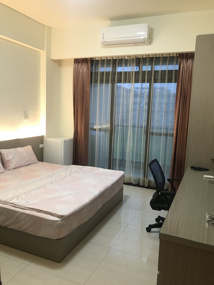 Deluxe Double Room, 1 Queen Bed, Non Smoking photo 1