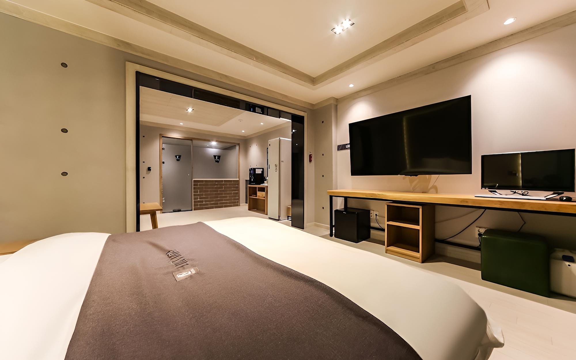 Room (Standard room) - Photo 5