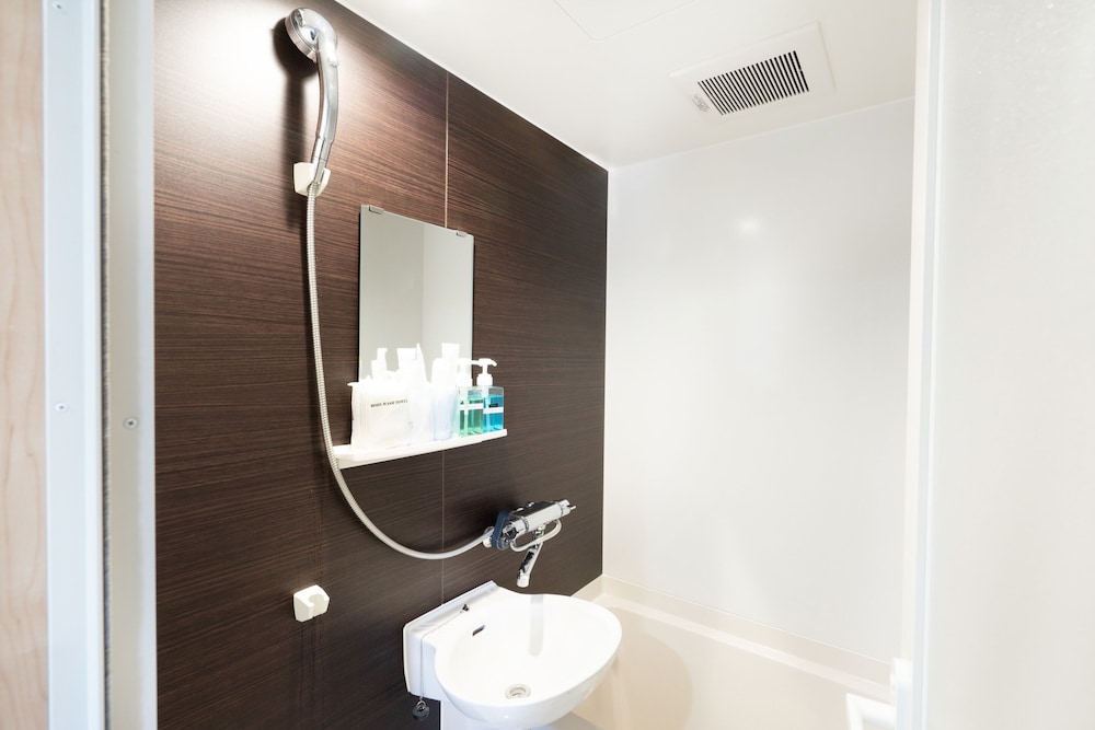 Double Room, Non Smoking - Photo 7