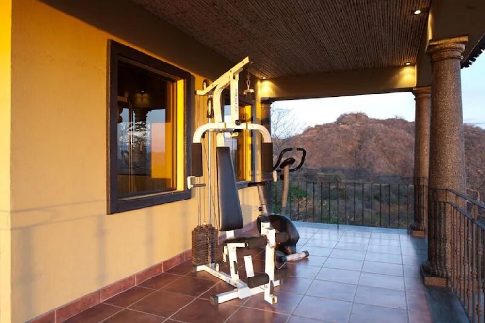 Villa photo 3