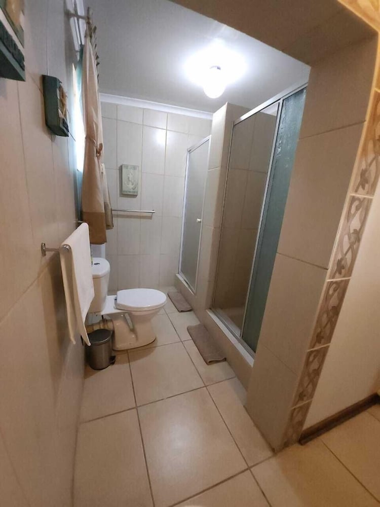 5-6 Sleeper Self Catering Rooms - Photo 6