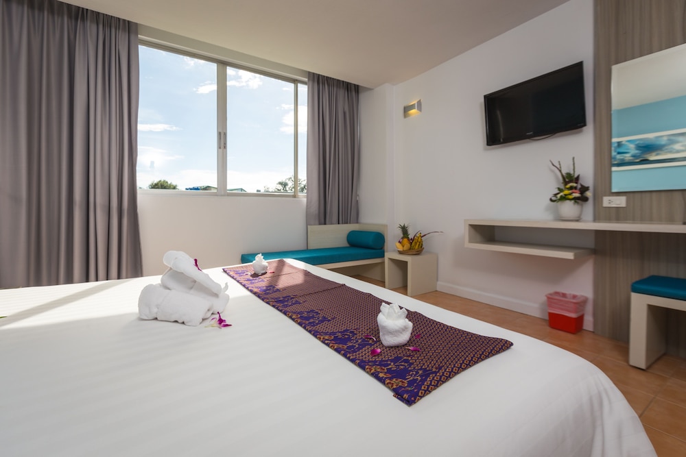 Superior Double or Twin Room photo 3