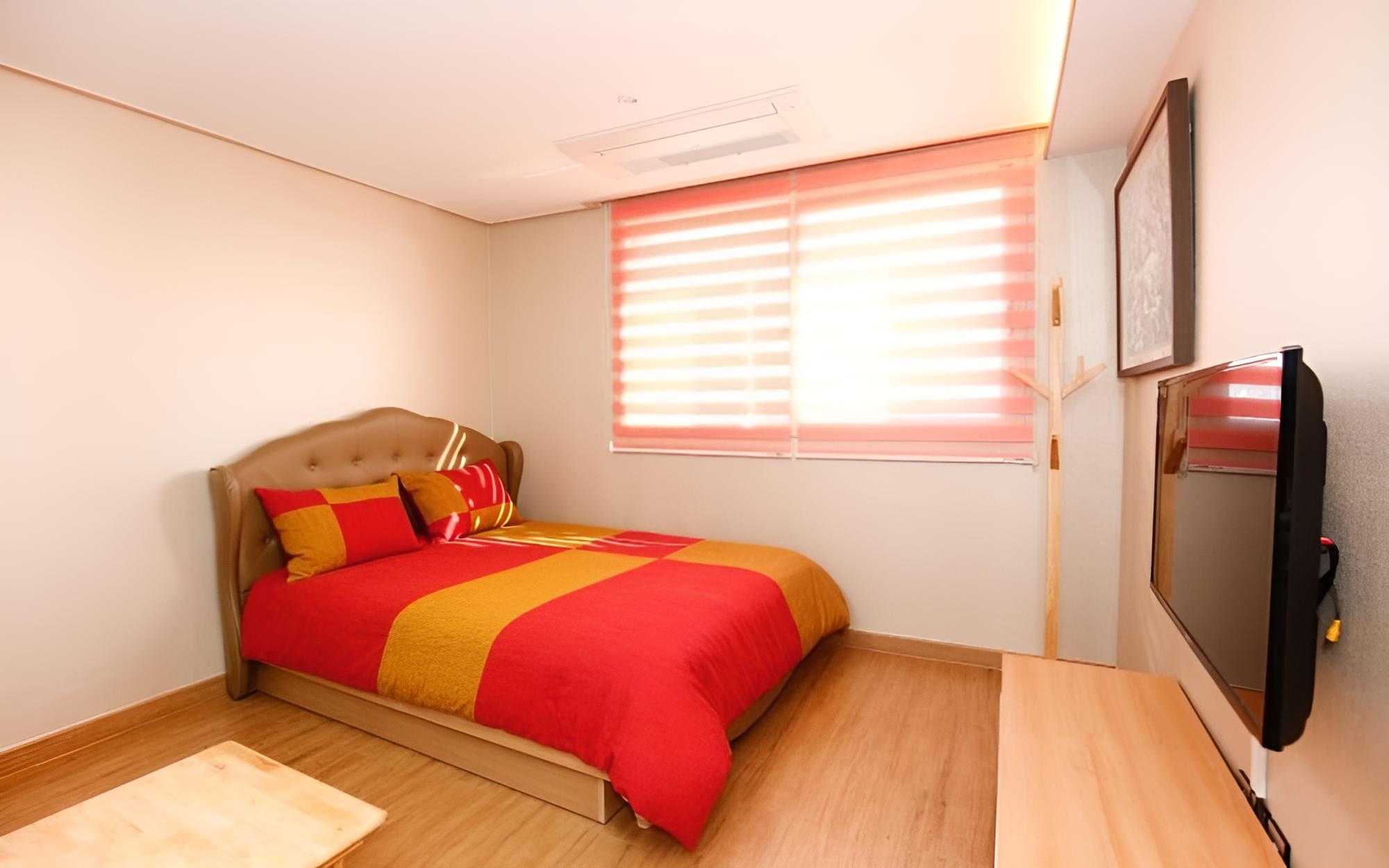 Room (One-room type 104)