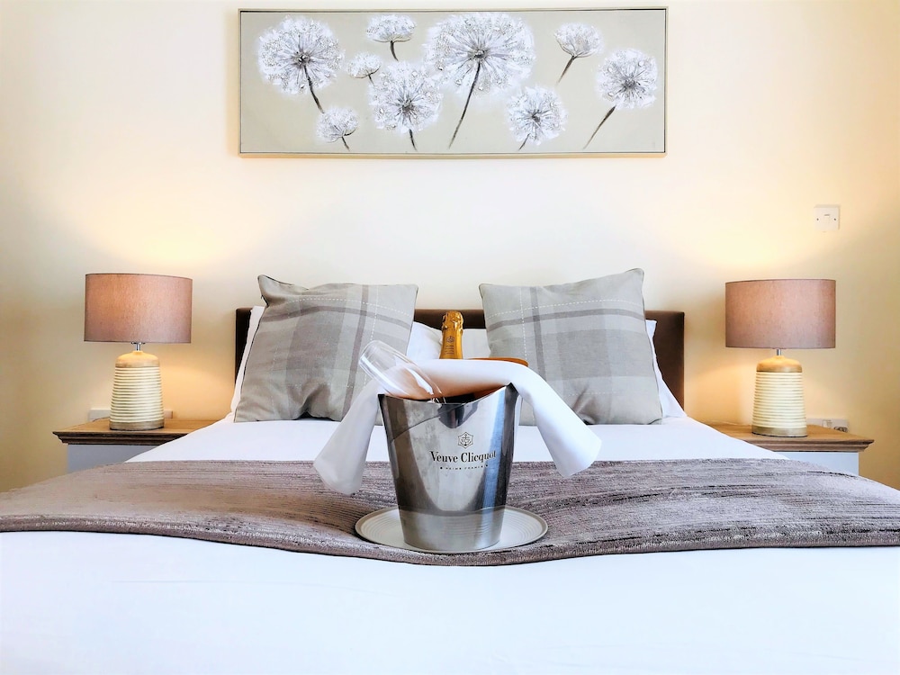 Panoramic Apartment, 1 Queen Bed, Non Smoking photo 1