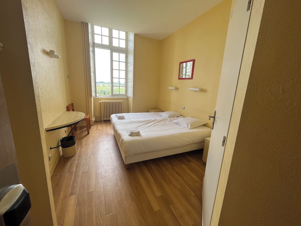 Standard Room, 2 Twin Beds photo 2