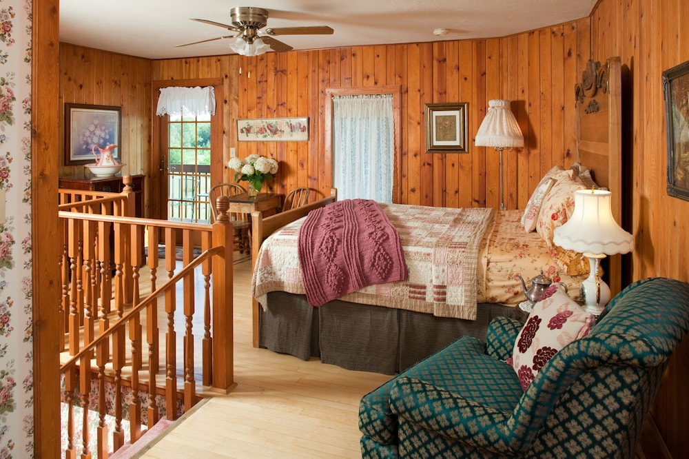 Rose Room photo 2