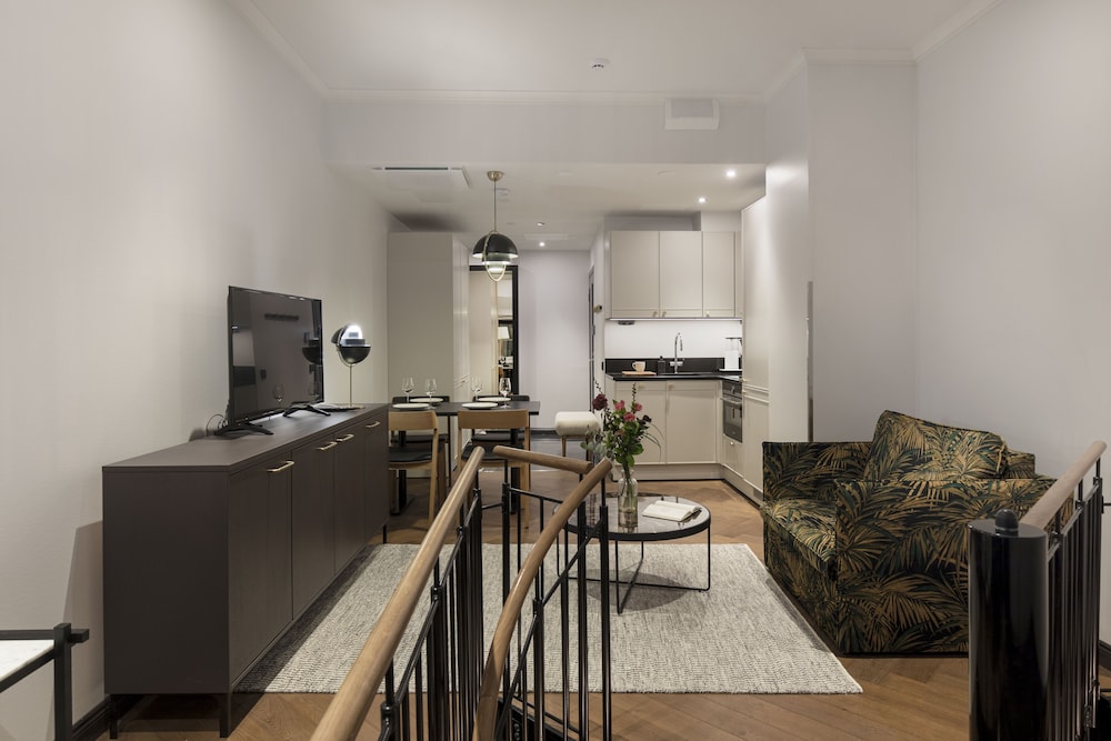 Grand Apartment