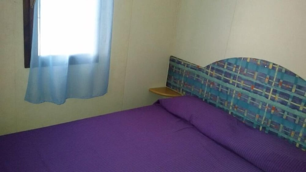 Mobile Home, Multiple Beds (5 POSTI) photo 1