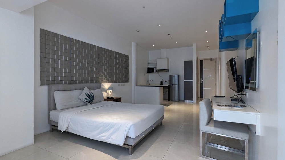 Studio Suite photo 2