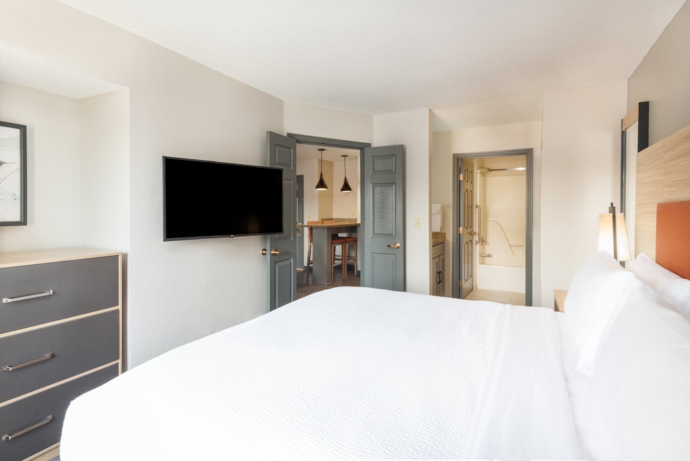 Suite, 1 Bedroom photo 1