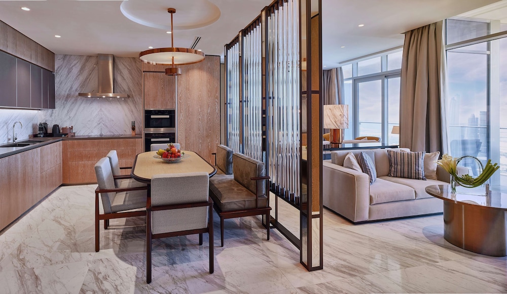 Suite, 1 Bedroom, Balcony (Residential)
